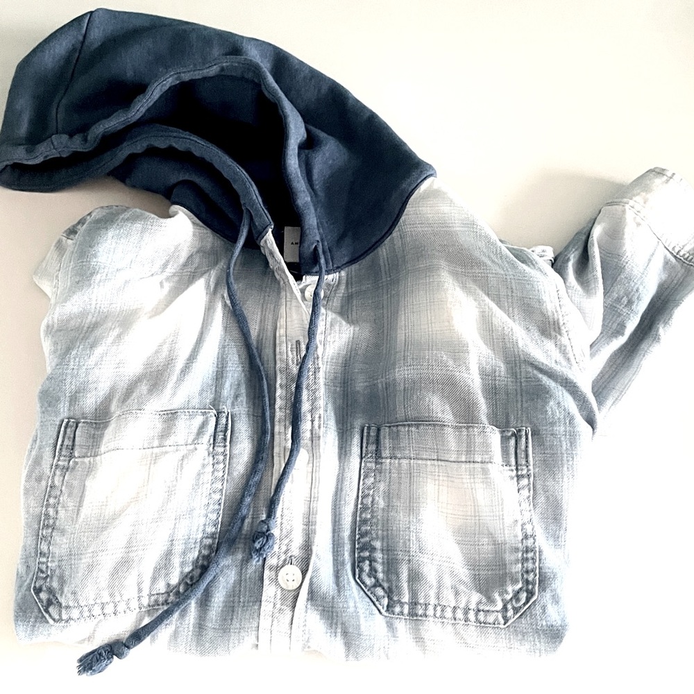 American Eagle Outfitters Oversized Flannel with Hoodie in size XS.